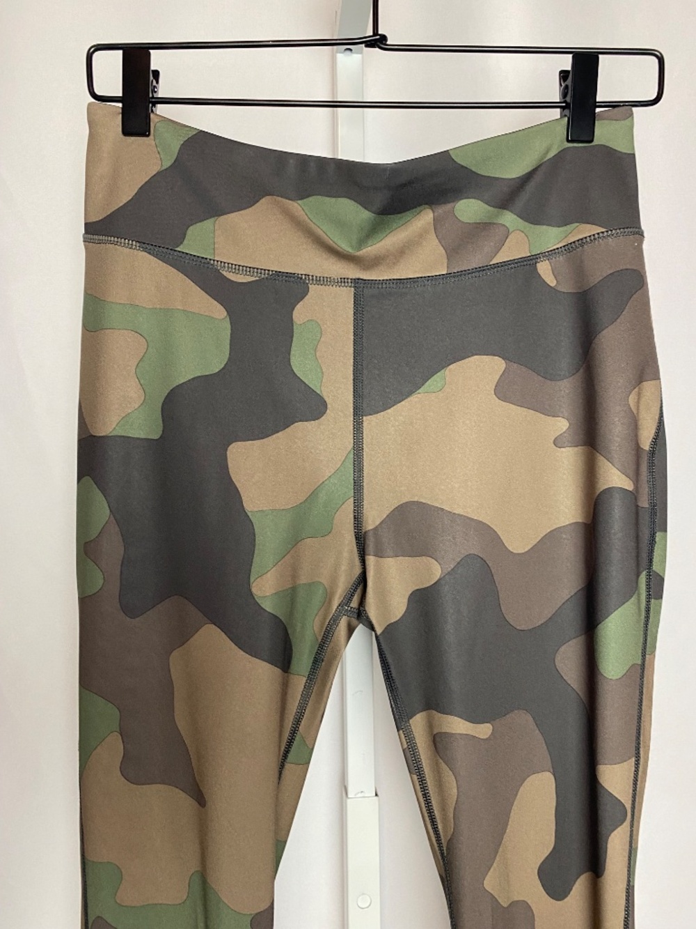 Columbia Sportswear Womenʻs Lodge Woodland Camouflage Full Length Leggings Large - Picture 3 of 6